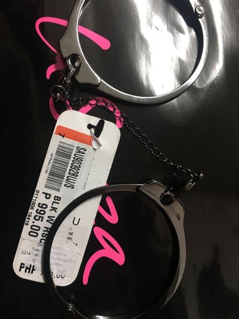 are la senza handcuffs quality